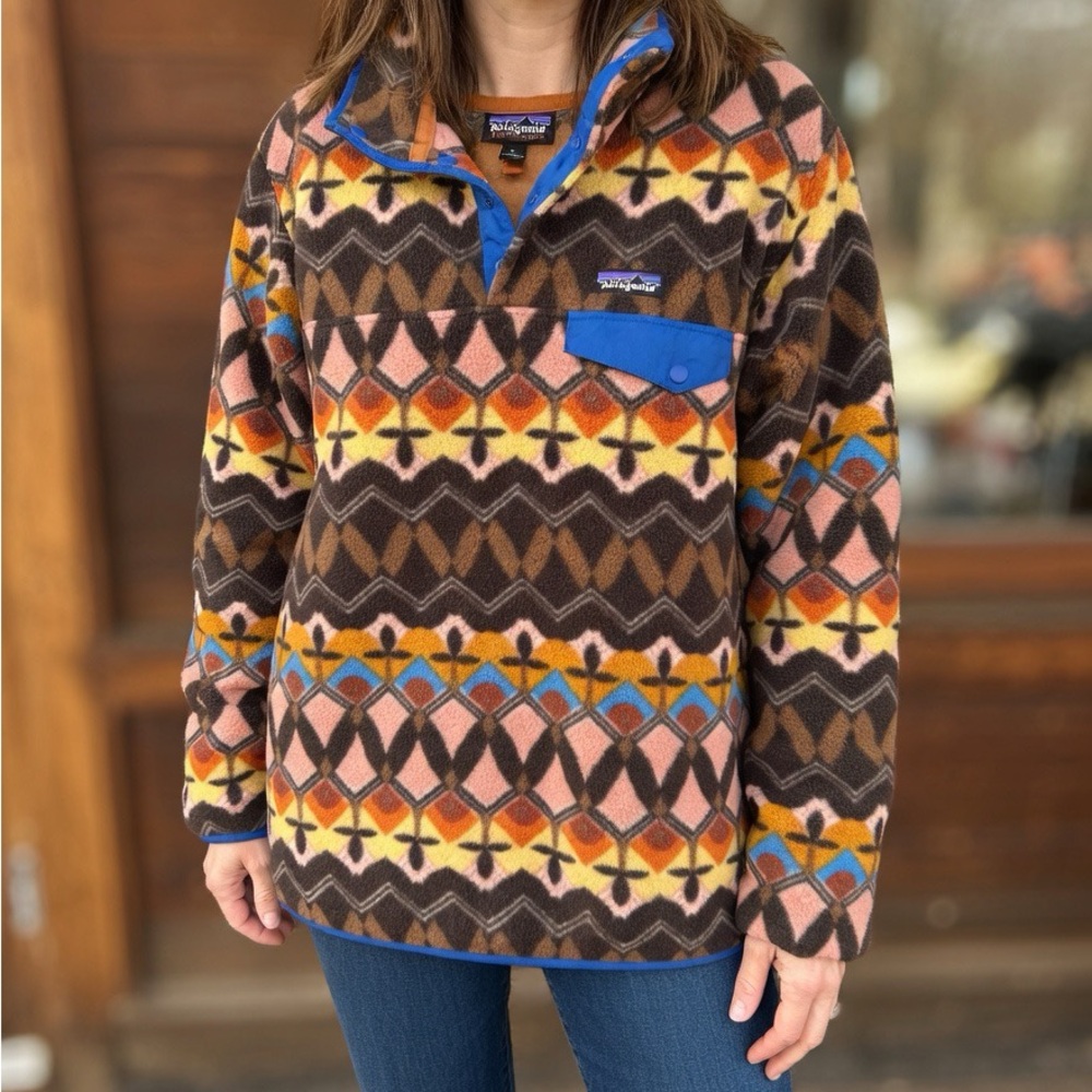 Patagonia Brown Pink Orange Yellow Blue Patterned Synchilla Fleece Pullover
